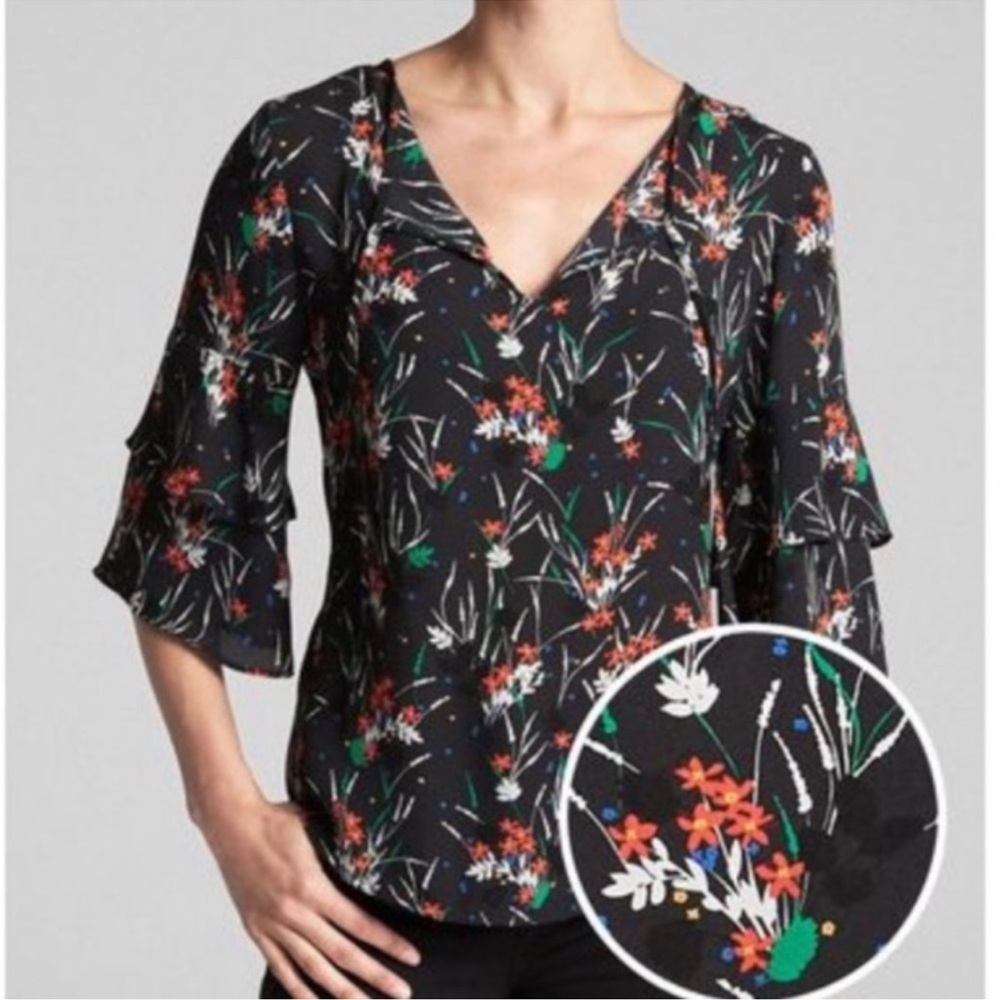 GAP Black Floral Blouse with 3/4 Ruffle Bell Sleeves Top Women’s  Medium